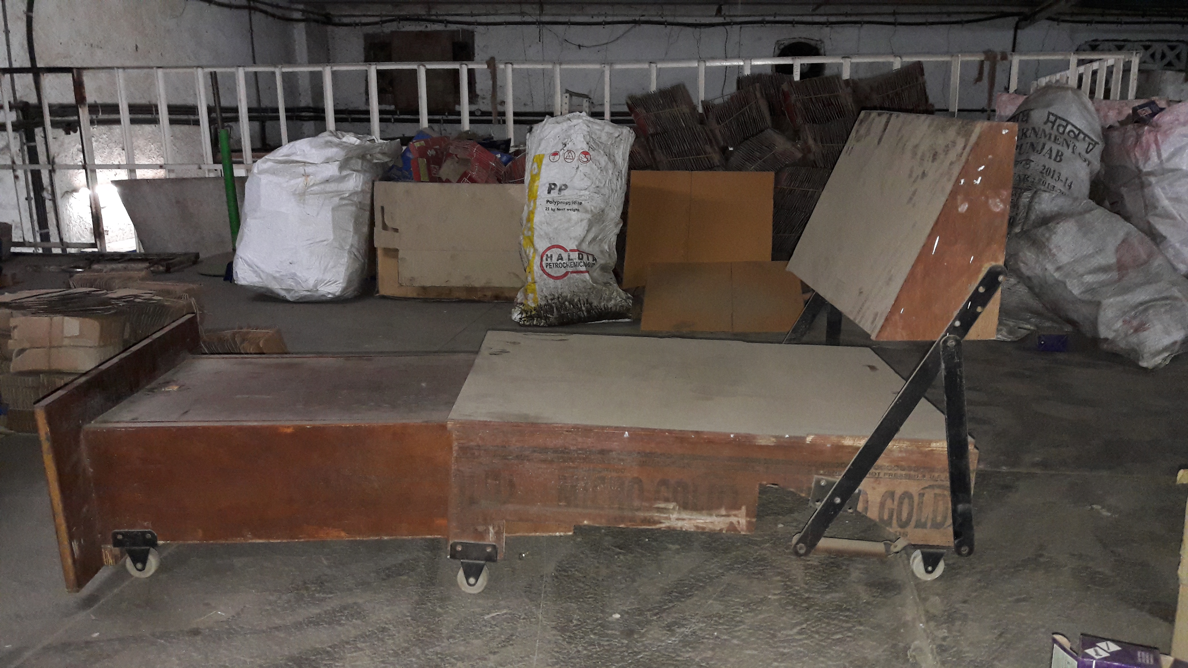 sofa fitting three fold