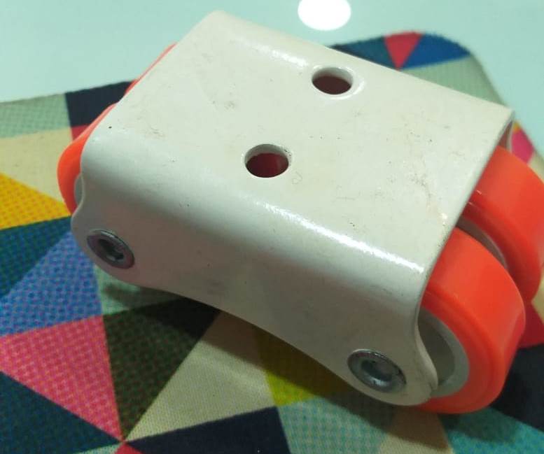 Four wheel Castor Orange 2