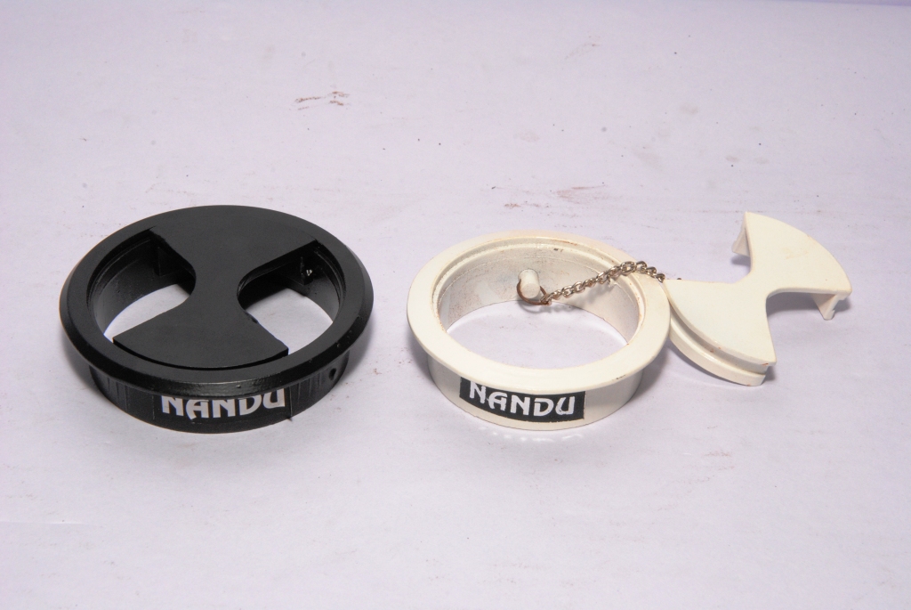 Computer Cable Manager